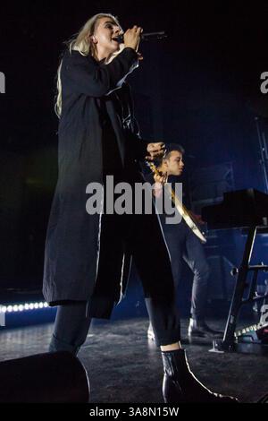 30 septembre 2017 - Austin, Texas, USA - PVRIS se produit au Emo's à Austin, Texas, le 30 septembre 2017 (30/09/17). Photo de LYNDSEY Gunnulfsen. (Crédit image : © Michael Mullenix via ZUMA Wire) Banque D'Images