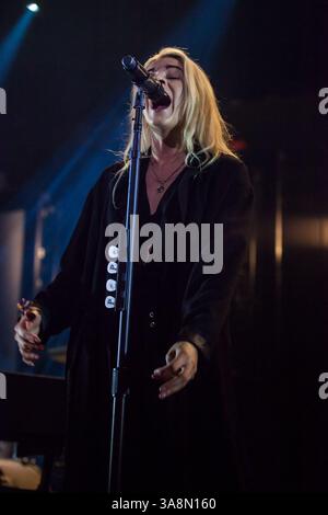 30 septembre 2017 - Austin, Texas, USA - PVRIS se produit au Emo's à Austin, Texas, le 30 septembre 2017 (30/09/17). Photo de LYNDSEY Gunnulfsen. (Crédit image : © Michael Mullenix via ZUMA Wire) Banque D'Images