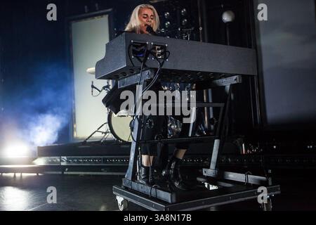 30 septembre 2017 - Austin, Texas, USA - PVRIS se produit au Emo's à Austin, Texas, le 30 septembre 2017 (30/09/17). Photo de LYNDSEY Gunnulfsen. (Crédit image : © Michael Mullenix via ZUMA Wire) Banque D'Images