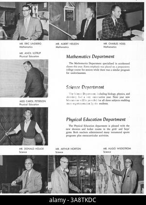 Le West High Yearbook 1961, Hesperian, préserve les souvenirs de l'année scolaire 1960-1961 en mettant en valeur les réalisations des étudiants, l'athlétisme et les engagements parascolaires. Banque D'Images