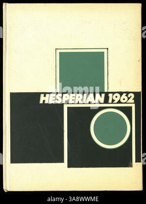 L'annuaire Hesperian 1962 de West High School décrit les événements, la vie étudiante, les professeurs et les activités sportives de l'année scolaire 1961-1962 avec un accent particulier sur l'histoire et les contributions afro-américaines. Banque D'Images