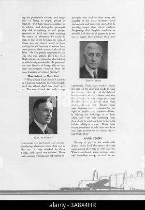 L’édition 1933 de l’annuaire de West High célèbre le 25e anniversaire de l’école, documentant l’année scolaire 1932-1933 et mettant en vedette les élèves, les enseignants, les clubs et l’athlétisme. Banque D'Images