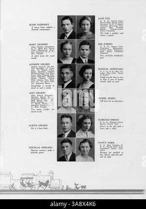 Cette édition 1933 du West High Yearbook célèbre le 25e anniversaire de l’école en documentant les réalisations des étudiants et des professeurs, les clubs scolaires, les programmes sportifs et les événements majeurs au cours de l’année scolaire 1932-1933/09. Banque D'Images