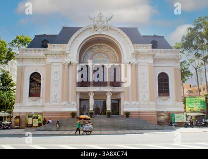 Ho Chi Minh ville (ex Saigon), Vietnam. Opéra de Saigon. Banque D'Images