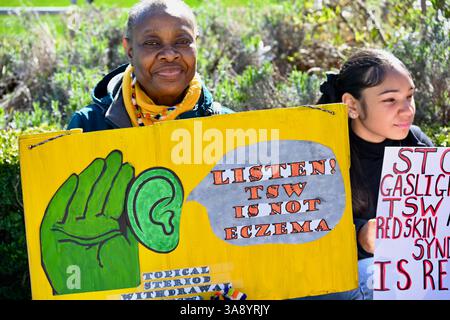 Londres, Royaume-Uni. Dites non à la manifestation Steroids sur la place du Parlement. Démonstration appelant à la révision des protocoles de prescription dans le NHS. Banque D'Images