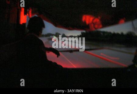 Le 1er septembre 2017 - Wharton, TX, États-Unis - Membres du 49e Bataillon de transport et de la 1ère Brigade médicale à Wharton, Texas, le vendredi 1er septembre 2017. (Crédit image : © San Antonio Express-News via ZUMA Wire) Banque D'Images