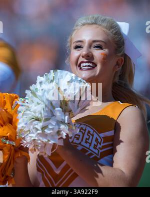 09 septembre 2017 : meneur de pom-pom des bénévoles du Tennessee pendant le match de football de la NCAA entre les bénévoles de l'Université du Tennessee et les sycomores de l'État de l'Indiana au Neyland Stadium de Knoxville, TN Tim Gangloff/CSM(crédit image : &copy ; Tim Gangloff/CSM via ZUMA Wire) Banque D'Images