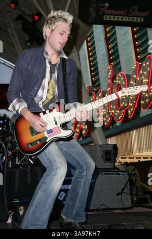 4 avril 2009 - Las Vegas, Nevada, États-Unis - 4 avril 2009 - Las Vegas, Nevada - Gloriana. Gloriana se produit pendant le week-end ACM au Fremont Street Experience au centre-ville de Las Vegas. Crédit photo : MJT/AdMedia Banque D'Images