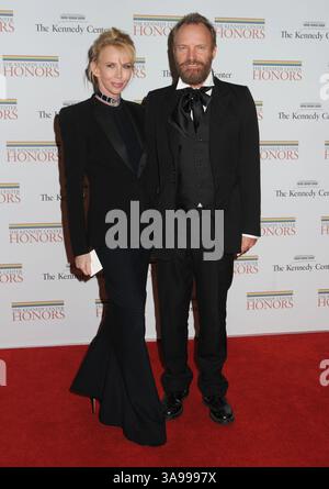 5 décembre 2009 - Washington DC, DC, États-Unis - 05 décembre 2009 - Washington DC - Trudie Styler and Sting. Dîner de gala honorant les récipiendaires du 32e Kennedy Center Honors. Banque D'Images