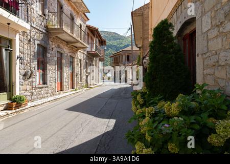 Lagadia village en Arcadia, Grèce Banque D'Images