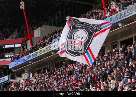Eindhoven, pays-Bas. 30 mars 2025. EINDHOVEN, PAYS-BAS - MARS 30 : bannière « Lighttown Madness » lors du match néerlandais Eredivisie entre PSV et AFC Ajax au Philips Stadion le 30 mars 2025 à Eindhoven, pays-Bas. (Photo de Ben Gal/Orange Pictures) crédit : Orange pics BV/Alamy Live News Banque D'Images
