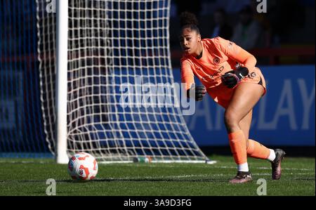 Crawley, Royaume-Uni. 30 mars 2025. Khiara Keating de Manchester City lors du match de Super League féminine de Barclays entre Brighton & Hove Albion et Manchester City au Broadfield Stadium de Crawley. Crédit : James Boardman/Alamy Live News Banque D'Images