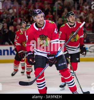07 octobre 2017 : Chicago, Illinois, États-Unis - Blackhawk #44 Jan Rutta célèbre son premier but dans la LNH lors du match de la Ligue nationale de hockey entre les Blackhawks de Chicago et les Blue Jackets de Columbus au United Center à Chicago, il. Photographe : Mike Wulf(image de crédit : &copy ; Mike Wulf/CSM via ZUMA Wire) Banque D'Images