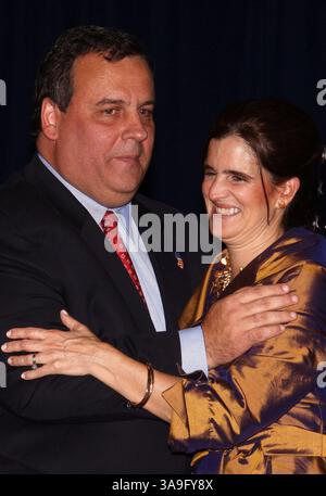 4 novembre 2009 - Parsippany, New Jersey, États-Unis - 3 novembre 2009 - Parsippany, New Jersey - Gouverneur élu Chris Christie. Le gouverneur républicain élu Chris Christie bat le gouverneur Jon Corzine(d) donnant au GOP une victoire étonnante dans le New Jersey. Crédit photo : Paul Zimmerman/AdMedia Banque D'Images