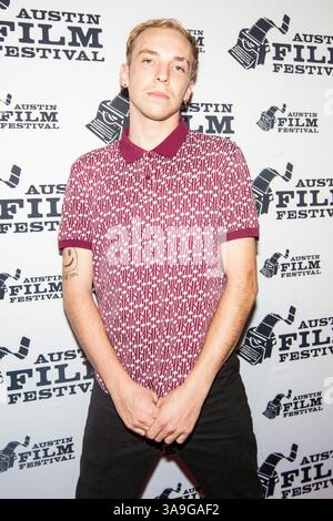 1 novembre 2017 - Austin, Texas, États-Unis - Anthony Pedone arrive sur le tapis rouge au Paramount Theater pour l'avant-première du film an American in Texas Festival 2017 d'Austin. 1er novembre 2017 (11/01/17). Photo de SAM DILLON. (Crédit image : © Michael Mullenix via ZUMA Wire) Banque D'Images