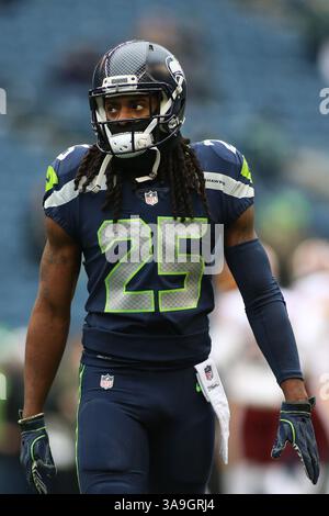 5 novembre 2017 : le cornerback des Seattle Seahawks Richard Sherman (25 ans) avant un match entre les Redskins de Washington et les Seahawks de Seattle au CenturyLink Field à Seattle, WA le 5 novembre 2017. Sean Brown/CSM(image de crédit : &copy ; Sean Brown/CSM via ZUMA Wire) Banque D'Images