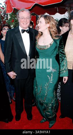 01 mars 1998 ; Los Angeles, Californie, États-Unis ; L'actrice KATE WINSLET aux Oscars. Banque D'Images