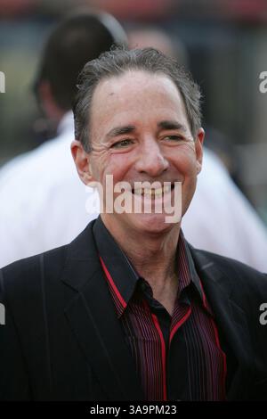 30 octobre 2005 ; Hollywood, CA, États-Unis ; HARRY SHEARER lors des arrivées à la première du film Chicken Little. Walt Disney Pictures présente la première de Chicken Little au théâtre El Capitan. Crédit obligatoire : photo de Phil Han/ZUMA Press. (©) Copyright 2005 par Phil Han Banque D'Images