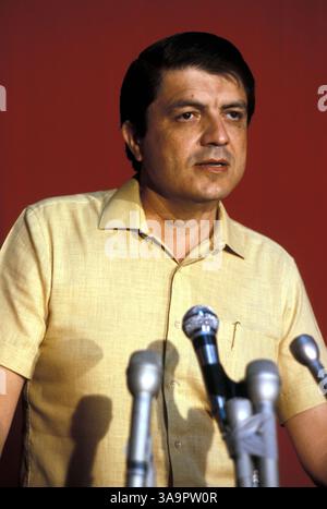 18 février 1984 ; Managua, NICARAGUA ; éminent écrivain et sandiniste Dr SERGIO RAMIREZ MERCADO lors d'une conférence de presse après avoir été élu vice-président du Nicaragua. Il a dirigé le ''Groupe des douze'' qui a organisé le renversement du dictateur nicaraguayen, le général Anastasio Somoza, en 1979. Banque D'Images