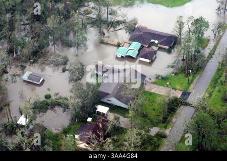 24 septembre 2005 ; Houston, TX, États-Unis ; vue aérienne de l'intérieur de l'état du Texas pendant l'ouragan Rita, le 24 septembre 2005. Crédit obligatoire : photo de Ana Elisa Fuentes/ZUMA Press. (©) Copyright 2005 par Ana Elisa Fuentes Banque D'Images