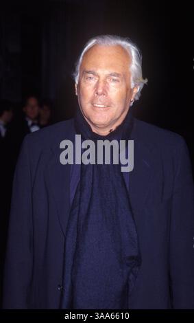 07 décembre 1994 ; Los Angeles, CA, États-Unis ; GIORGIO ARMANI au 'Fire & Ice Ball'. Banque D'Images