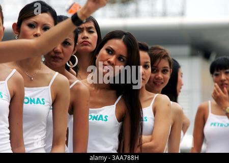 Avr 07, 2007 - Kuala Lumpur, Malaisie - Petronas filles. Championnat du monde de formule 1, Rd 2, Grand Prix de Malaisie, Journée de qualification, Sepang, Malaisie, samedi 7 avril 2007. IMAGE NUMÉRIQUE (crédit image : © Sutton Motorsports/ZUMA Press) RESTRICTIONS : DROITS en Amérique du Nord et du Sud SEULEMENT ! Banque D'Images