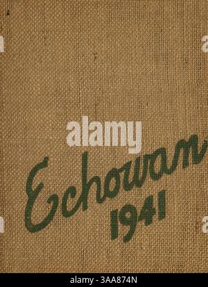Cette édition 1941 de l’annuaire de l’école secondaire Louis Park, Echowan, met en vedette des élèves, des enseignants, des équipes sportives, clubs, et événements de l'année scolaire 1940-1941. Banque D'Images