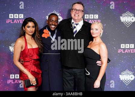 (De gauche à droite) Varada Sethu, Ncuti Gatwa, Russell T Davies et Millie Gibson assistent à la première de la deuxième saison de Doctor Who, à l'Odeon luxe West End, Leicester Square, Londres. Date de la photo : lundi 31 mars 2025. Banque D'Images