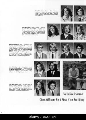 L'édition 1975 de l'annuaire Whigrean de l'Edina East High School documente la vie étudiante, les événements scolaires, l'athlétisme et les contributions des élèves et des enseignants au cours de l'année scolaire 1974-1975/09. Banque D'Images