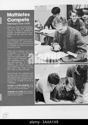 Cet annuaire 1987 de Jefferson High School présente les étudiants, les enseignants, les clubs, l'athlétisme et les événements mémorables de l'année scolaire 1986-1987. Banque D'Images