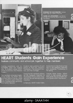 L'annuaire 1987 de Jefferson High School recense les faits saillants de l'année scolaire 1986-1987, y compris les étudiants, les enseignants, les clubs, les sports, et d'autres événements importants. Banque D'Images