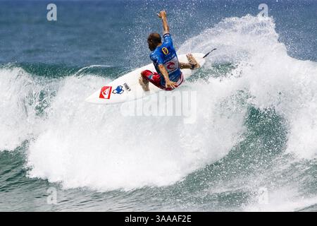 23 juin 2006 ; la Jolla, MEXIQUE ; Foster's Association of Surf Professionals (ASP) Men's World Tour, Rip Curl Pro Search WCT, la Jolla, Huatulco, Mexique, 20 juin C 1er juillet 2006. Photo : sept fois championne du monde ASP KELLY SLATER (Cocoa Beach, Floride, États-Unis) (photo) a terminé cinquième au Rip Curl Pro Search au Mexique aujourd'hui. Slater, qui était dans une forme dévastatrice tout au long du concours malgré une blessure récemment guérie, a perdu son élan en quarts de finale contre son ami proche Taylor Knox. Slater a été éliminé et a dû se contenter d'un cinquième et de 8 000 $ US en prix Banque D'Images