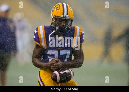 24 octobre 2015 : arrière défensif des LSU Tigers Brandon Surtain (27) avant le match entre les Western Kentucky Hilltoppers et les LSU Tigers au Tiger Stadium de Baton Rouge, EN LOUISIANE. Stephen Lew/CSM(crédit image : © Stephen Lew/CSM via ZUMA Wire) Banque D'Images