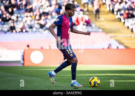 Barcelone, Espagne, Espagne. 30 mars 2025. Lamine YAMAL de Barcelone lors du match de LaLiga entre le FC Barcelone et le Girona FC à l'Estadi Olimpic Lluis Companys le 30 mars 2025 à Barcelone, Espagne. (Crédit image : © Matthieu Mirville/ZUMA Press Wire) USAGE ÉDITORIAL SEULEMENT ! Non destiné à UN USAGE commercial ! Banque D'Images