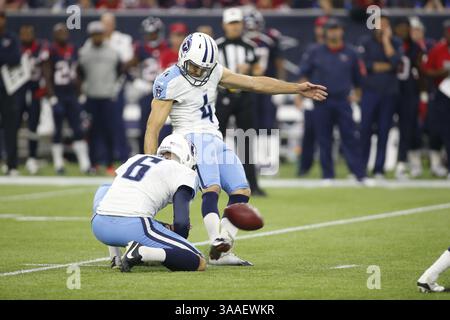 1er novembre 2015 - Houston, TEXAS, États-Unis - Ryan Succop (4), kicker des Titans du Tennessee, a marqué tous les points pour les Titans lors de leur match à Houston, Texas. Les Texans de Houston battent les Titans du Tennessee 20-6. (Crédit image : © David McIntyre via ZUMA Wire) Banque D'Images