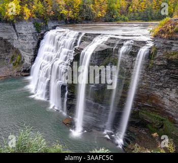 Middle Falls, Genesee River, Letchworth State Park, Finger Lakes, New York State, ÉTATS-UNIS Banque D'Images