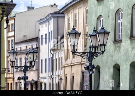 Vieille ville de Cracovie avec des bâtiments historiques en Pologne Banque D'Images