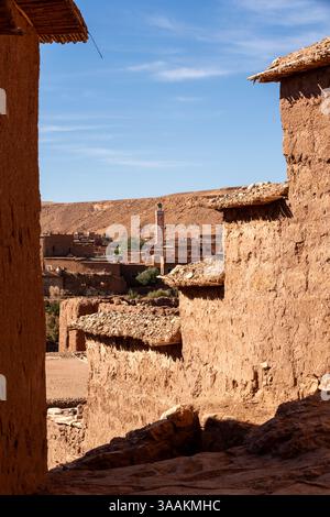Architecture traditionnelle en briques de boue à ait-Ben-Haddou, Maroc Banque D'Images