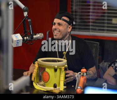 18 mai 2016 - Fort Lauderdale, Floride, États-Unis d'Amérique - FORT LAUDERDALE, FL - 18 MAI : Nicky Jam pose pour un portrait à la station de radio y-100 le 18 mai 2016 à Fort Lauderdale, Floride....personnes : Nicky Jam. (Crédit image : © Storms Media Group/SMG via ZUMA Wire) Banque D'Images