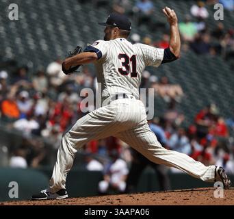 16 mai 2018 - Minneapolis, Minnesota, États-Unis - lance Lynn (31) pour les jumeaux contre les Cardinals au Target Field le 16 mai 2018 à Minneapolis, Minnesota. Les Cardinaux ont gagné, 7-5. (Crédit image : © Richard Tsong-Taatarii/TNS via ZUMA Wire) Banque D'Images