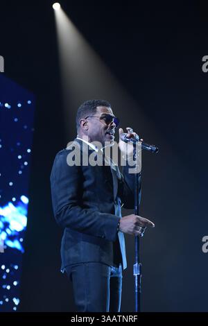 29 novembre 2016 - Miami Beach, Floride, États-Unis d'Amérique - MIAMI, FL - NOVEMBRE 29 : Maxwell se produit à l'AmericanAirlines Arena le 29 novembre 2016 à Miami en Floride....personnes : Maxwell. (Crédit image : © Storms Media Group/SMG via ZUMA Wire) Banque D'Images
