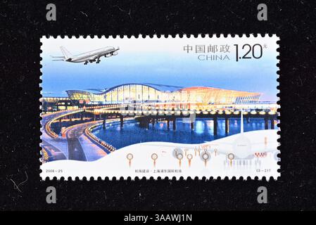 CHINE - VERS 2008 : un timbre imprimé en Chine montre les aéroports, vers 2008 Banque D'Images