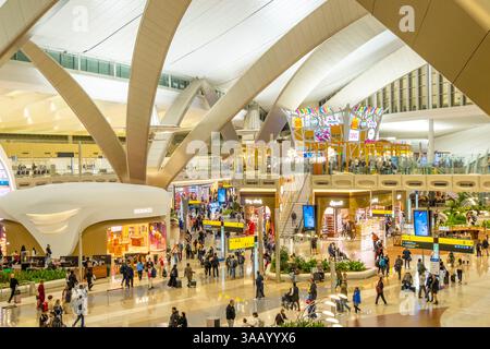 Émirats arabes Unis, Abu Dhabi, le nouvel aéroport international de Zayed (2023), terminal A. Banque D'Images