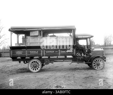 21 décembre 2017 - Packard Three-ton Truck, Rochester, New York, États-Unis, Detroit Publishing Company, 1910 (crédit image : © Circa images/Glasshouse via ZUMA Wire) Banque D'Images
