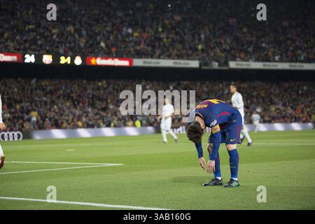 6 mai 2018 - Barcelone, Barcelone, Espagne - LIONEL MESSI du FC Barcelone manque une occasion de but lors du match de football de la Liga entre le FC Barcelone et le Real Madrid CF. (Crédit image : © Patricia Rodrigues/via ZUMA Wire via ZUMA Wire) Banque D'Images