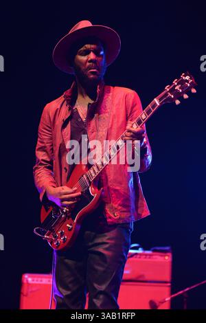19 février 2016 - Fort Lauderdale, Floride, États-Unis d'Amérique - MIAMI BEACH, FL - 19 FÉVRIER : Gary Clark Jr se produit au Fillmore le 19 février 2016 à Miami Beach, Floride....personnes : Gary Clark Jr. (crédit image : © Storms Media Group/SMG via ZUMA Wire) Banque D'Images