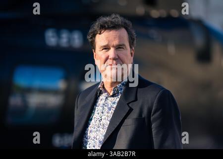 LONDRES, ANGLETERRE - 1er AVRIL : Douglas Hodge assiste à la photocall londonienne pour le 'G20' à Trafalgar Square le 1er avril 2025 à Londres, Angleterre. (Photo de LounisPhotography / Alamy News) Banque D'Images