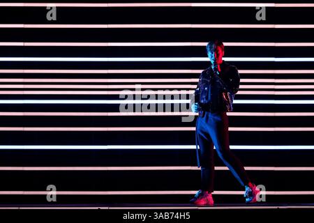 10 mai 2018 - Lisbonne, Portugal - le chanteur suédois Benjamin Ingrosso se produit lors de la deuxième demi-finale du concours Eurovision de la chanson 2018, à l'Altice Arena de Lisbonne, Portugal, le 10 mai 2018. (Crédit image : © Pedro Fiuza via ZUMA Wire) Banque D'Images