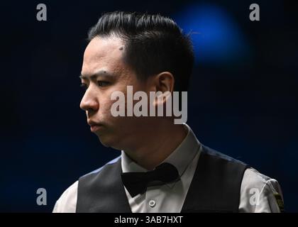 Manchester, Royaume-Uni. 1er avril 2025. Xiao Guodong lors de son Round 1 contre Wu Yize lors du Sportsbet.io Tour Championship match 2025 à Manchester Central Arena. Le crédit photo devrait se lire : Cody Froggatt/Sportimage crédit : Sportimage Ltd/Alamy Live News Banque D'Images