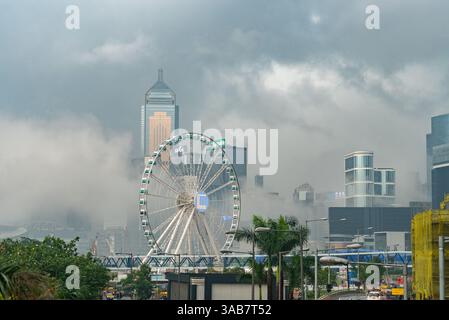 Central in the Morning Fog.27/4/2016, Hong Kong, Chine. Banque D'Images